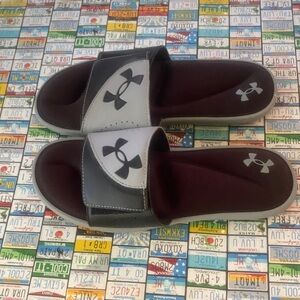 Under Armour Men’s Slides Sandals Size 9 – Preowned